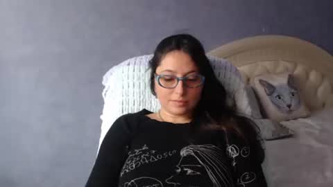 Snapshot of luckylinda23 chatting on 3, 10, 2025 luckylinda23 online show from 3, 10, 2025