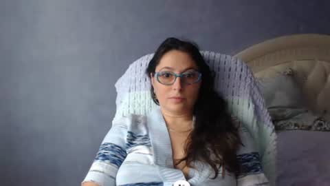 Snapshot of luckylinda23 chatting on 10, 10, 2025 luckylinda23 online show from 10, 10, 2025