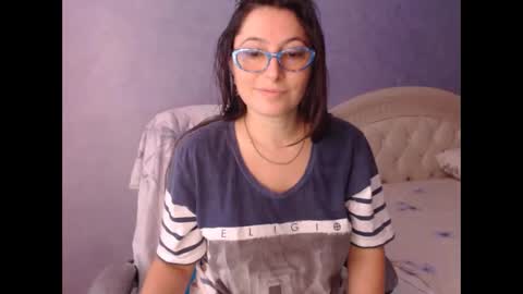 Snapshot of luckylinda23 chatting on 20, 11, 2025 luckylinda23 online show from 20, 11, 2025