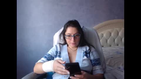 Snapshot of luckylinda23 chatting on 21, 11, 2025 luckylinda23 online show from 21, 11, 2025
