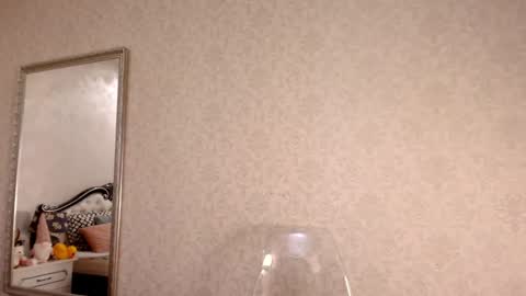 Mia online show from 16, 12, 2024