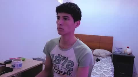 Lu Independent Model online show from 20, 4, 2026