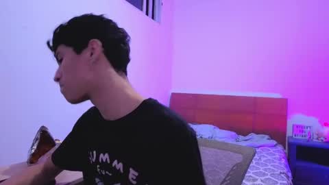 Lu Independent Model online show from 25, 4, 2026