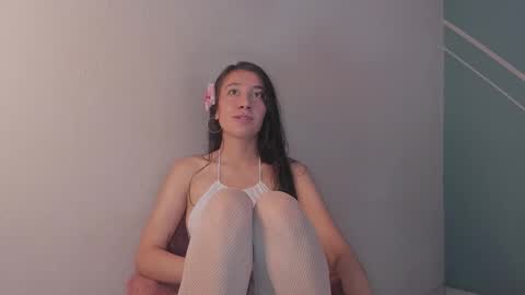 Lucy Herrera online show from 15, 1, 2026