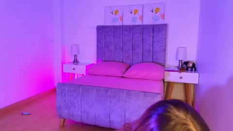 lucy online show from 20, 4, 2026