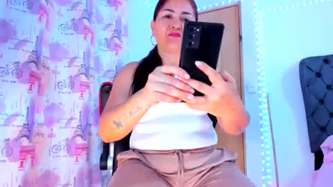 Snapshot of lucy_chanell chatting on 25, 5, 2026 lucy online show from 25, 5, 2026