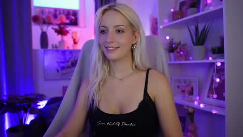 Cutie Lucy online show from 28, 7, 2026