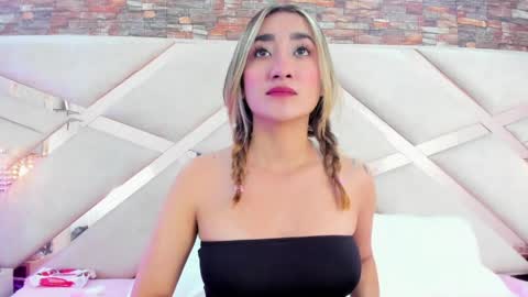 lucy_davies_ online show from 24, 4, 2026