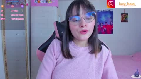 Snapshot of lucy_hess_ chatting on 11, 4, 2026 Lucy online show from 11, 4, 2026