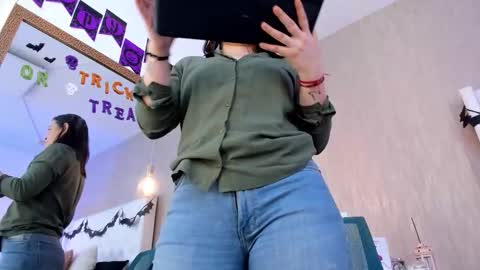 Lucy online show from 29, 10, 2025