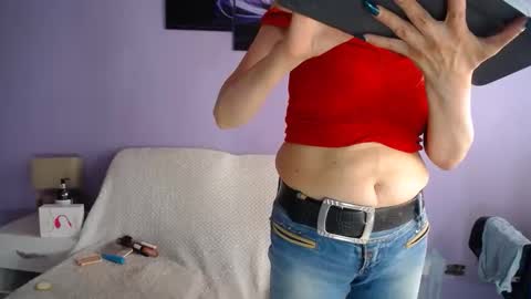  SleepyAbuela online show from 23, 4, 2026