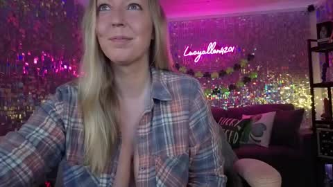 lucyallen4201 online show from 23, 2, 2026