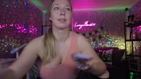lucyallen4201 online show from 19, 3, 2026