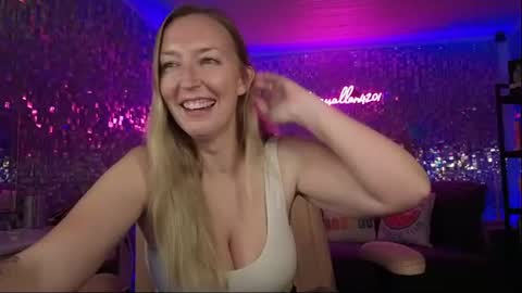 lucyallen4201 online show from 25, 7, 2026