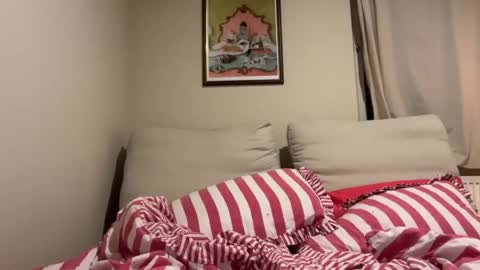 Lucy online show from 29, 4, 2026