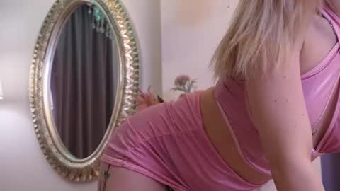 Lucy Lexton online show from 21, 2, 2025