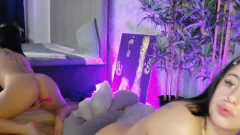 lucyrayy online show from 12, 2, 2026