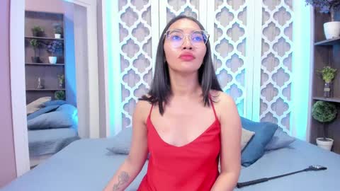 Lucy Liiu online show from 1, 3, 2025