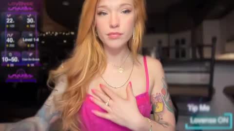 Snapshot of luebeam chatting on 6, 2, 2025 Luubeam INSTA luubeammm TWITTER lunaisreallycu1 online show from 6, 2, 2025