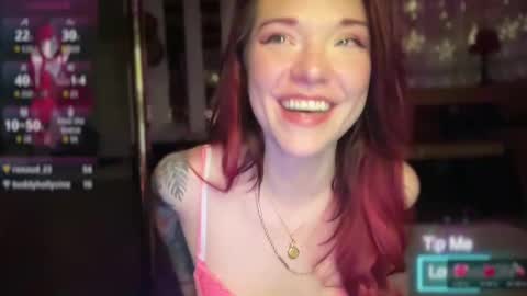 Snapshot of luebeam chatting on 31, 3, 2026 Luubeam INSTA luubeammm TWITTER lunaisreallycu1 online show from 31, 3, 2026