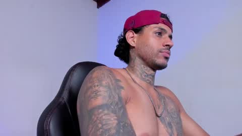 Luigi Vitale online show from 22, 4, 2026