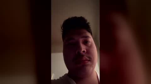 Snapshot of luis5758 chatting on 6, 3, 2026 luis5758 online show from 6, 3, 2026