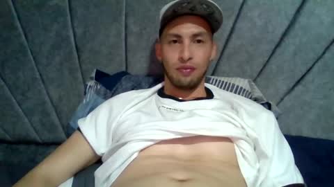 Snapshot of luis_vergon__ chatting on 1, 8, 2026 luis_vergon__ online show from 1, 8, 2026