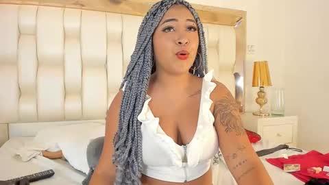 Snapshot of luisa_cameron chatting on 3, 2, 2025 online show from 3, 2, 2025