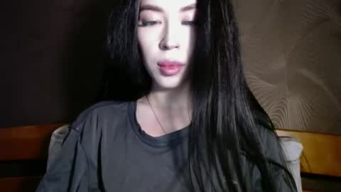 luisa lovedom online show from 23, 4, 2026