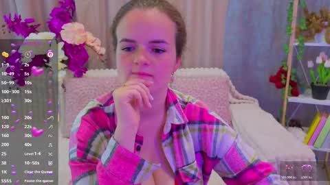 Snapshot of luisa_rosee chatting on 9, 5, 2026 Luisa Rosee online show from 9, 5, 2026