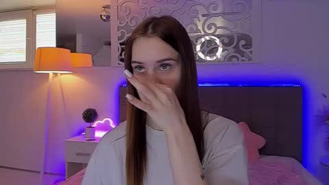 LuisaClover online show from 18, 4, 2026