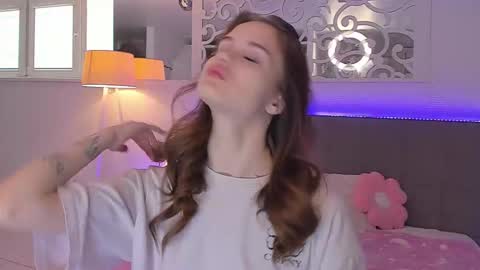 LuisaClover online show from 27, 4, 2026