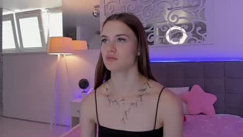 Snapshot of luisaclover chatting on 20, 6, 2026 LuisaClover online show from 20, 6, 2026
