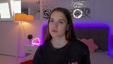 LuisaClover online show from 7, 7, 2026