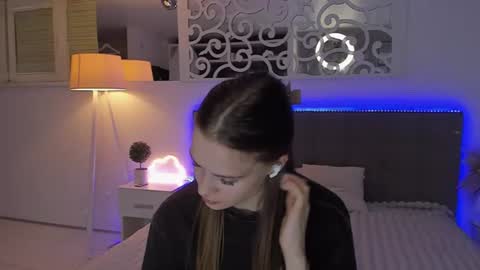 LuisaClover online show from 27, 7, 2026