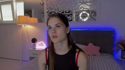 LuisaClover online show from 28, 7, 2026