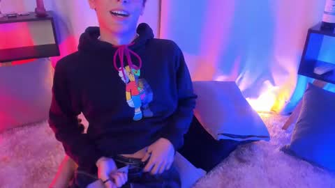 Snapshot of luixdust1 chatting on 23, 9, 2025 luixdust1 online show from 23, 9, 2025