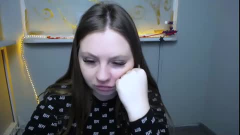 Luiza online show from 8, 3, 2025