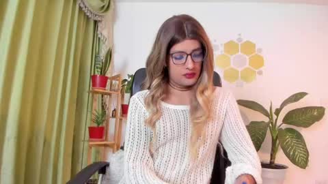 Luka Castillo online show from 25, 4, 2026