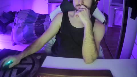 lukasschoetz online show from 13, 1, 2025