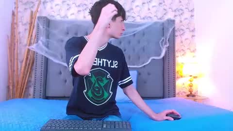 luke_carter online show from 1, 11, 2025