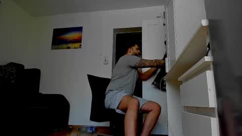 Snapshot of lukedenver chatting on 25, 2, 2025 Luke online show from 25, 2, 2025