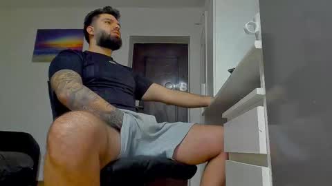 Snapshot of lukedenver chatting on 23, 12, 2025 Luke online show from 23, 12, 2025