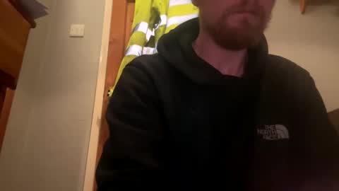 Snapshot of lukeeeeey96 chatting on 17, 12, 2024 lukeeeeey96 online show from 17, 12, 2024