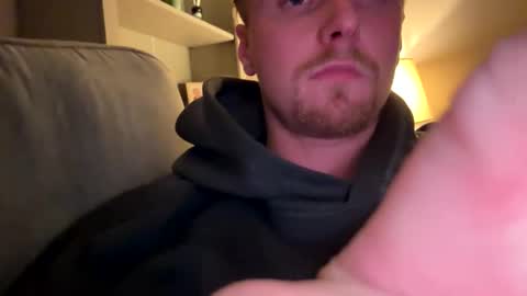 Snapshot of lukeeeeey96 chatting on 3, 11, 2025 lukeeeeey96 online show from 3, 11, 2025