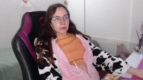 Vicky online show from 6, 1, 2025