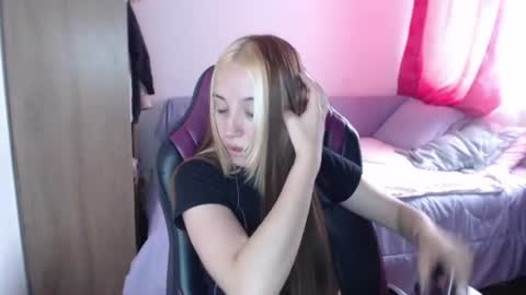 Vicky online show from 21, 7, 2026