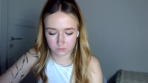 Lulu Baby18 online show from 22, 4, 2026