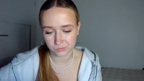 Lulu Baby18 online show from 27, 4, 2026