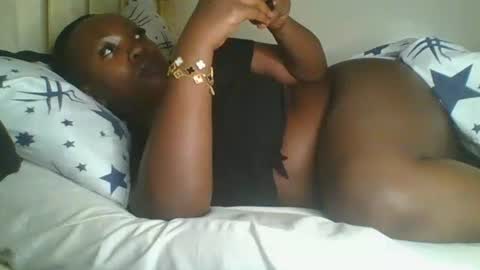 lulu_sparks1 online show from 8, 11, 2025